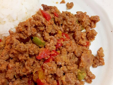 簡単！チリペッパーでピリカラキーマカレー♪